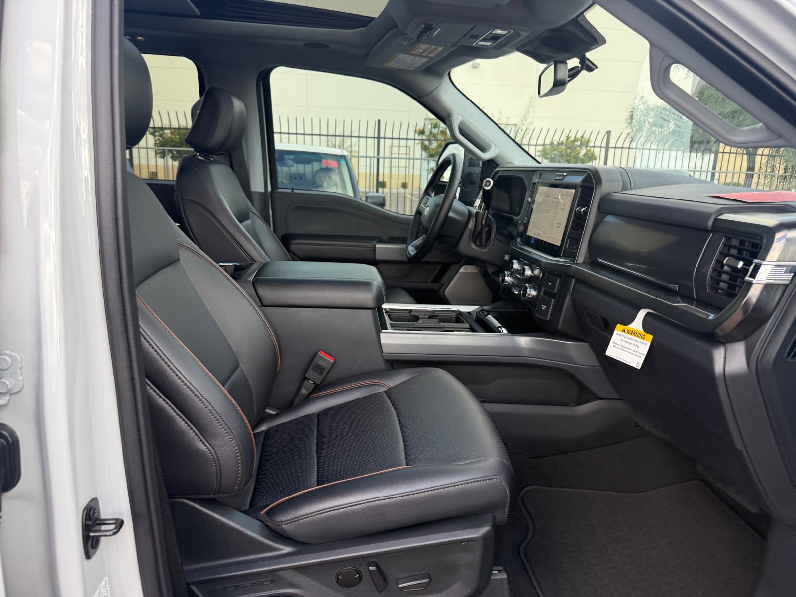 Certified 2025 Ford F250 Lariat w/ Lariat Ultimate Package image 30