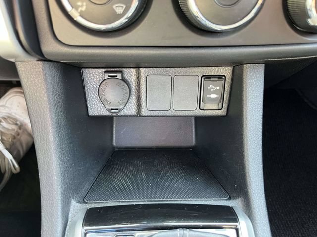 Used 2017 Toyota Corolla L FWD image 30