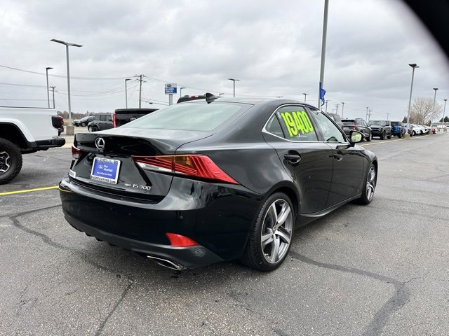 Used 2018 Lexus IS 300 AWD image 6