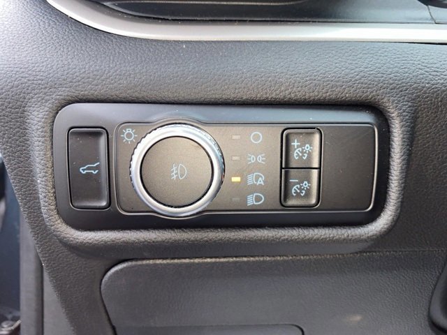 Certified 2022 Ford Explorer XLT w/ Equipment Group 202A image 18