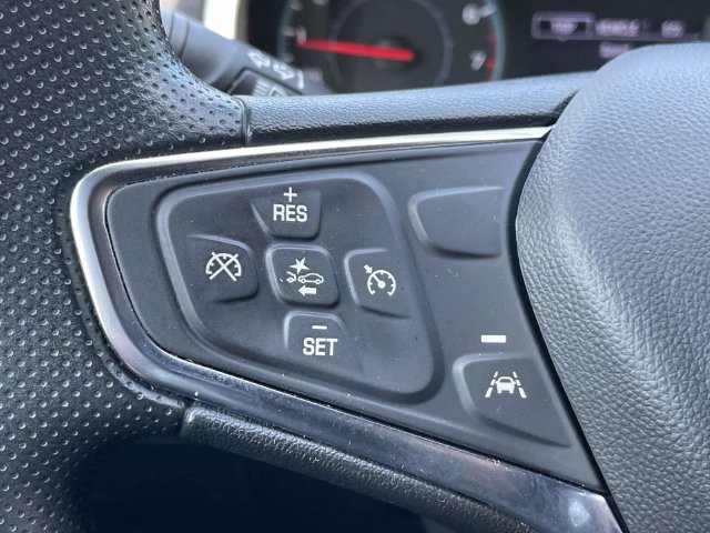Used 2025 Chevrolet Malibu LT FWD image 14