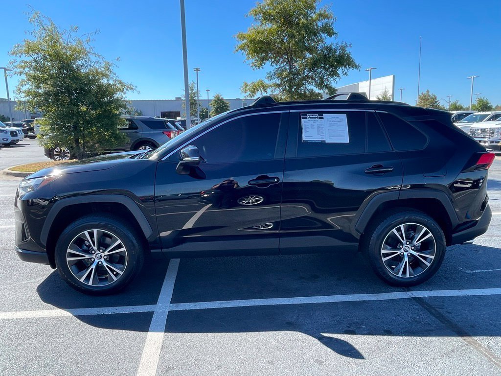 Used 2023 Toyota RAV4 XLE w/ Convenience Package AWD/4WD image 4