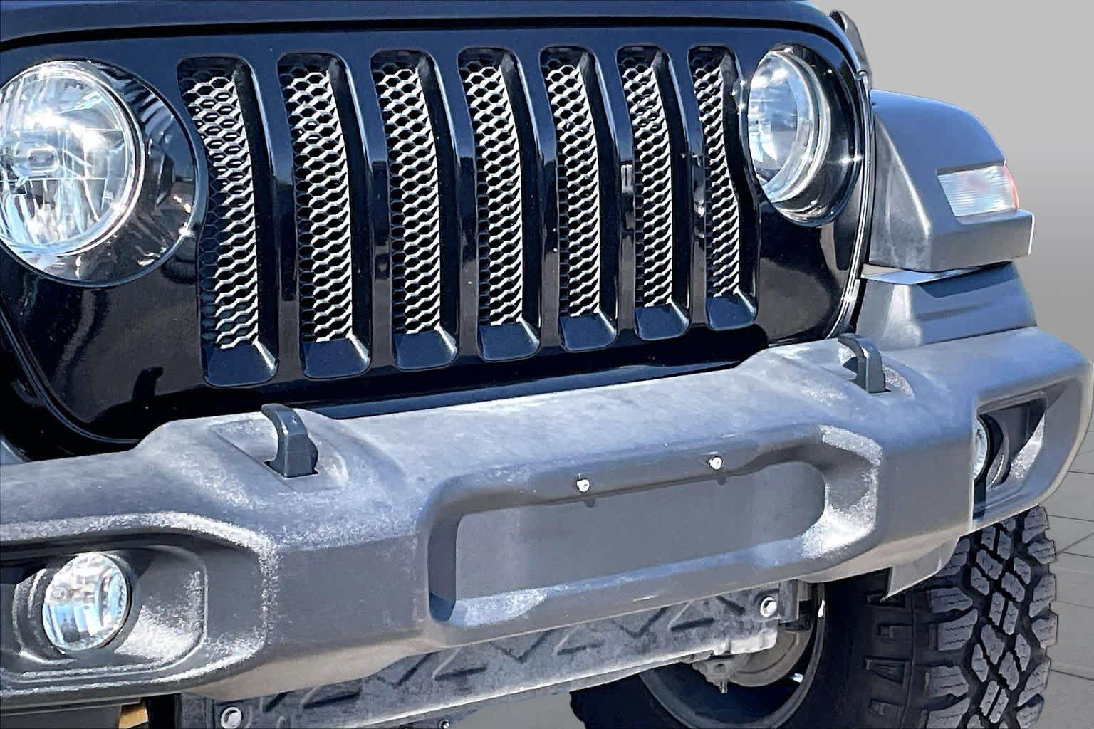 Used 2018 Jeep Wrangler Unlimited Sport S AWD/4WD image 25