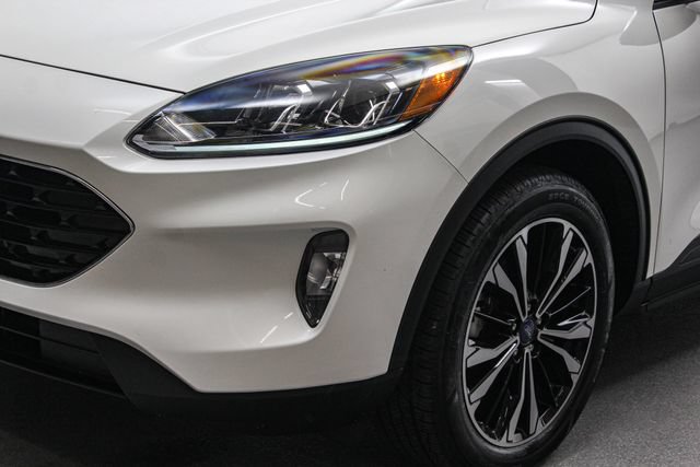 Certified 2022 Ford Escape SEL w/ SEL Stealth AWD Package image 4
