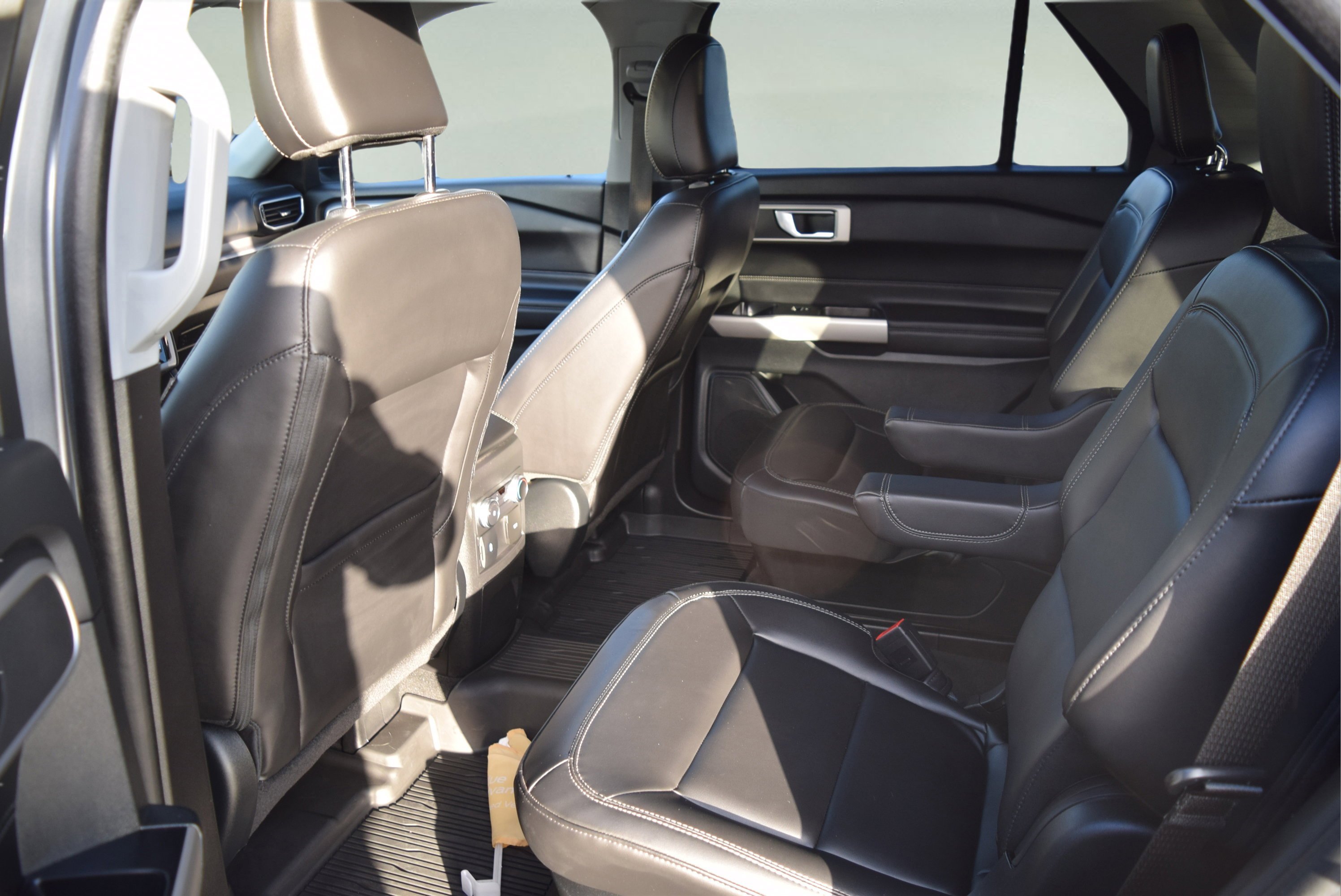 Certified 2023 Ford Explorer XLT w/ Equipment Group 202A image 7