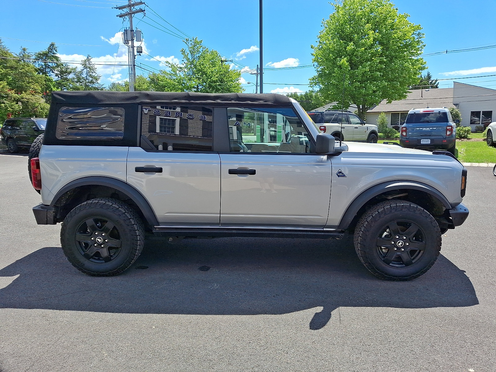 Certified 2021 Ford Bronco Black Diamond AWD/4WD image 4
