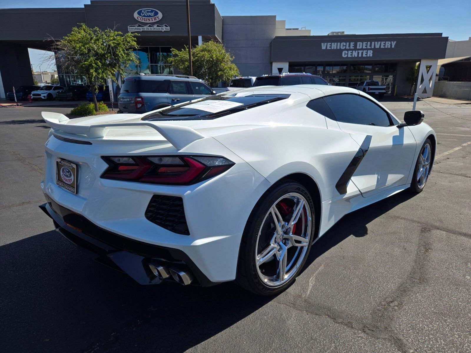 Used 2021 Chevrolet Corvette Stingray Preferred Cpe w/ Z51 Performance Package RWD image 6