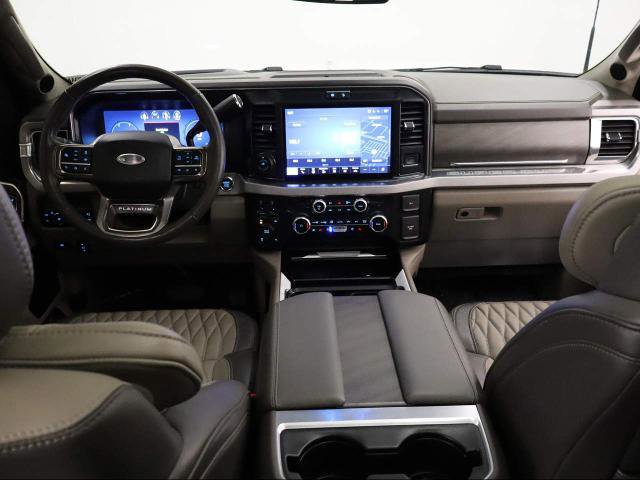 Certified 2025 Ford F350 Platinum w/ Platinum Plus Package image 17