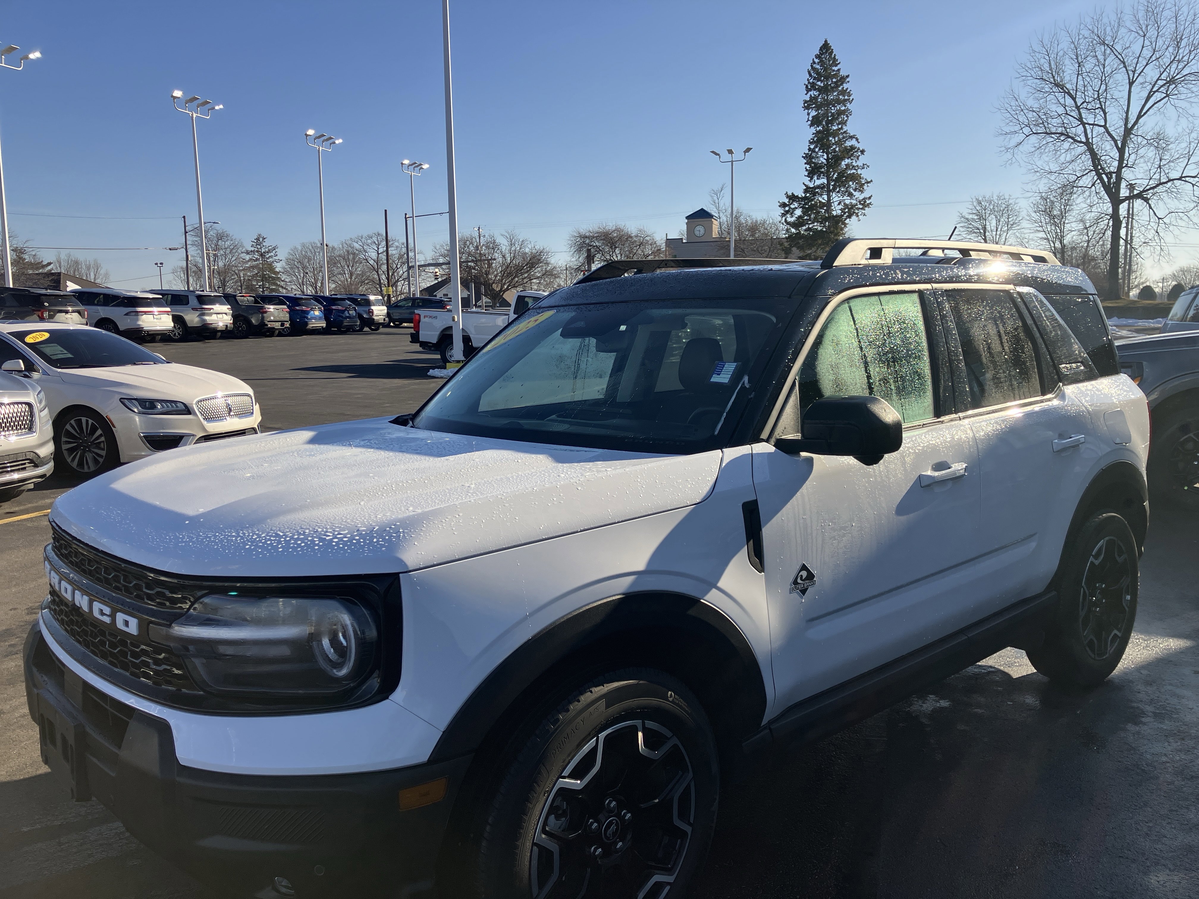 Certified 2025 Ford Bronco Sport Outer Banks w/ Outer Banks Tech Package+ image 2