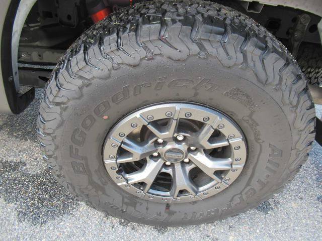 Certified 2022 Ford F150 Raptor w/ Raptor 37 Performance Package AWD/4WD image 11