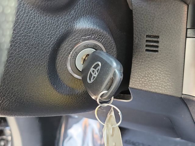 Used 2022 Toyota Tacoma SR5 w/ Technology Package RWD image 29