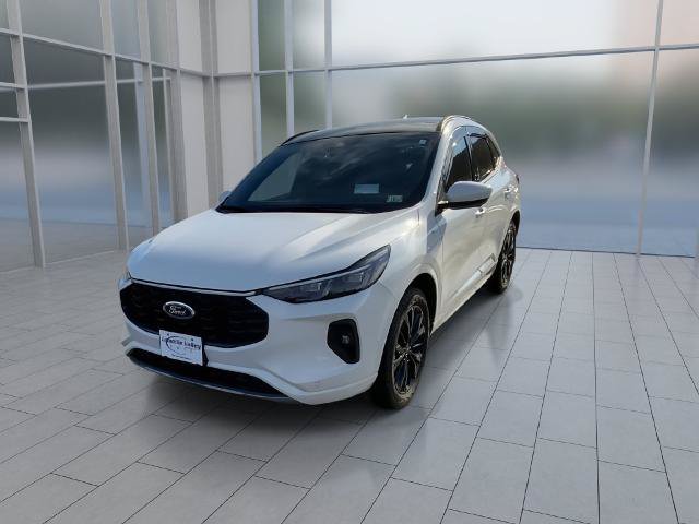 Certified 2024 Ford Escape ST-Line Elite w/ Premium Technology Package AWD/4WD image 3