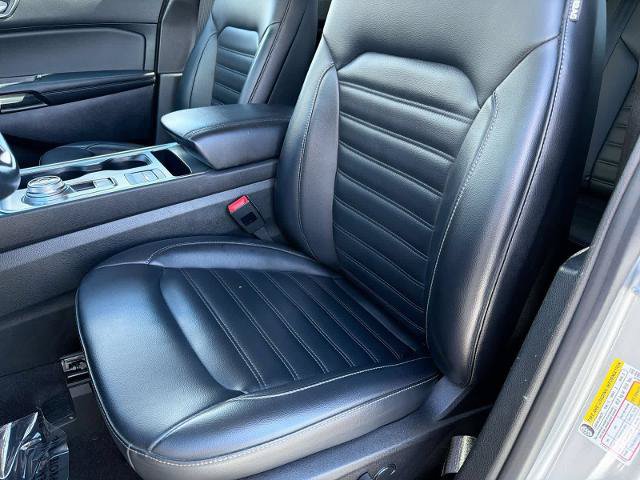 Certified 2022 Ford Edge SEL w/ Convenience Package AWD/4WD image 17