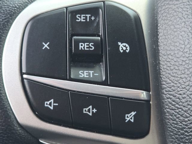 Certified 2022 Ford Explorer XLT w/ Equipment Group 202A AWD/4WD image 34