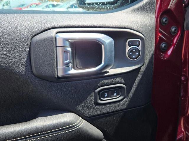 Used 2021 Jeep Wrangler Unlimited Sahara w/ Uconnect 4C Nav & Sound Group image 21