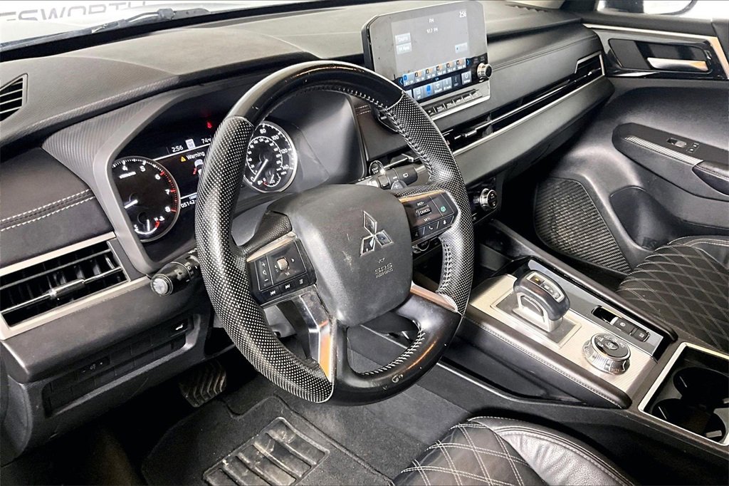 Used 2022 Mitsubishi Outlander SEL image 10