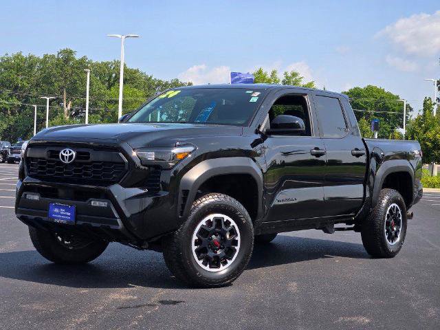 Used 2024 Toyota Tacoma TRD Off-Road AWD/4WD image 1