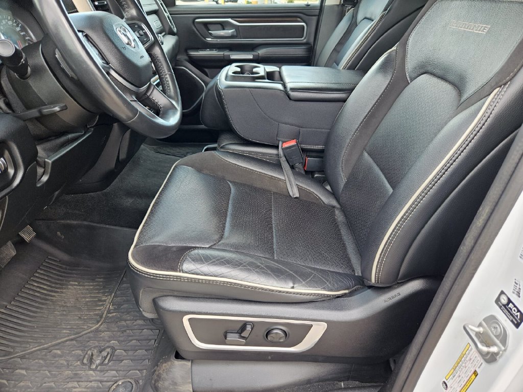 Used 2022 RAM 1500 Laramie AWD/4WD image 17