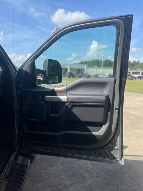 Certified 2019 Ford F250 Lariat AWD/4WD image 14