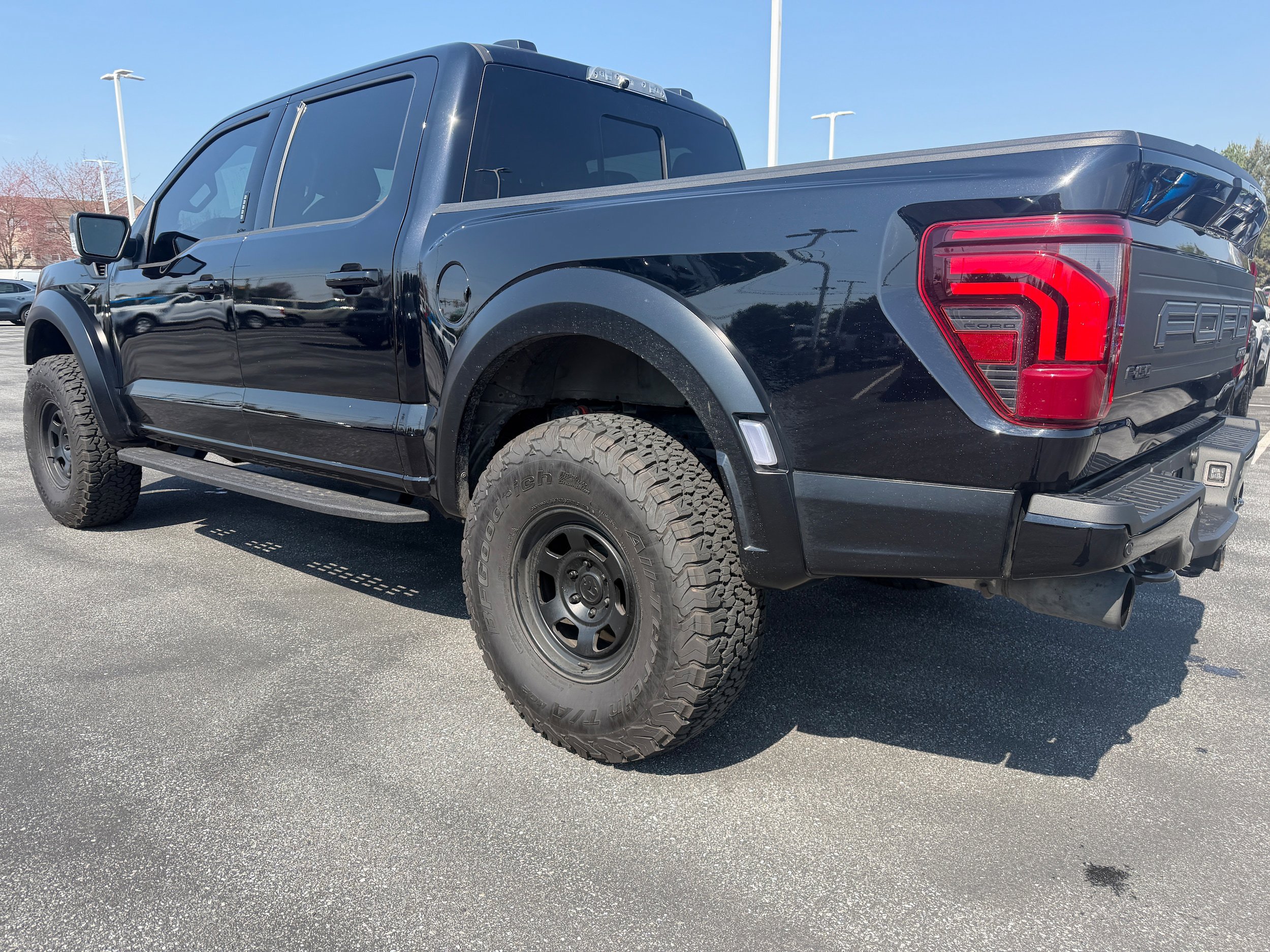 Certified 2024 Ford F150 Raptor AWD/4WD image 3