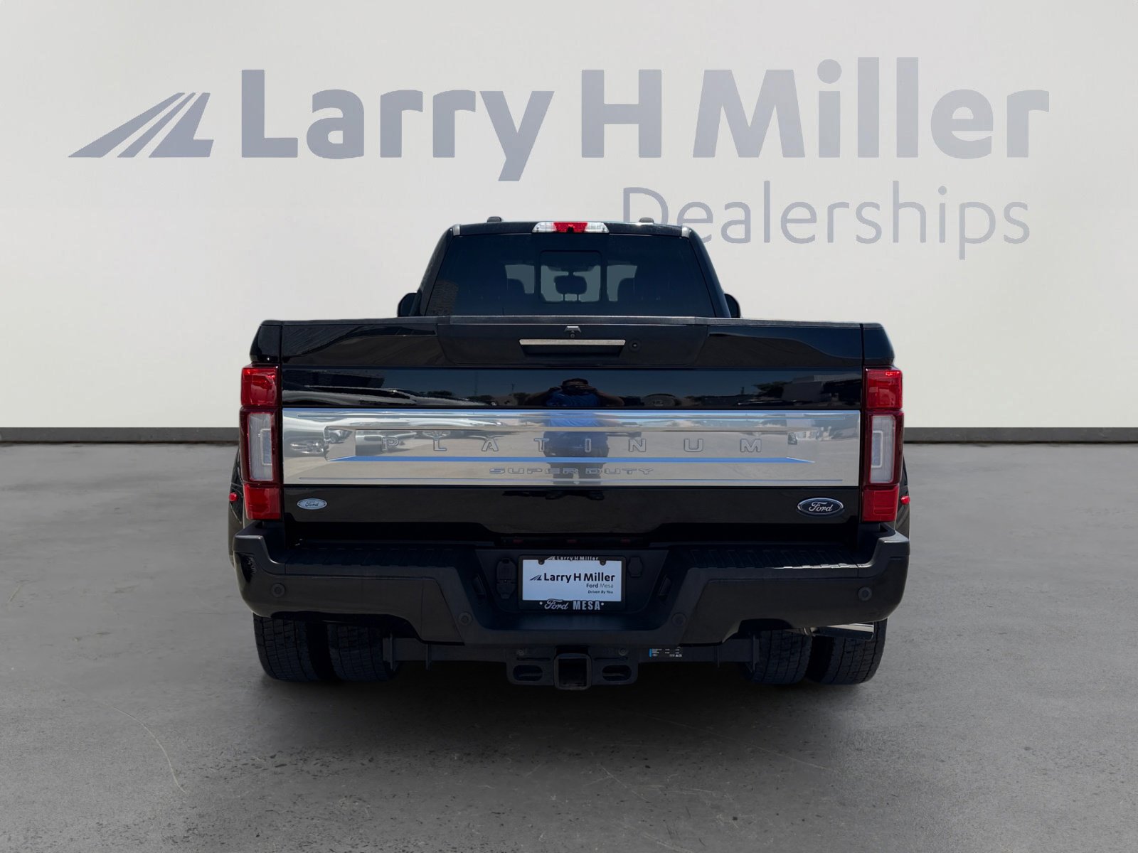 Certified 2022 Ford F450 Platinum AWD/4WD image 4