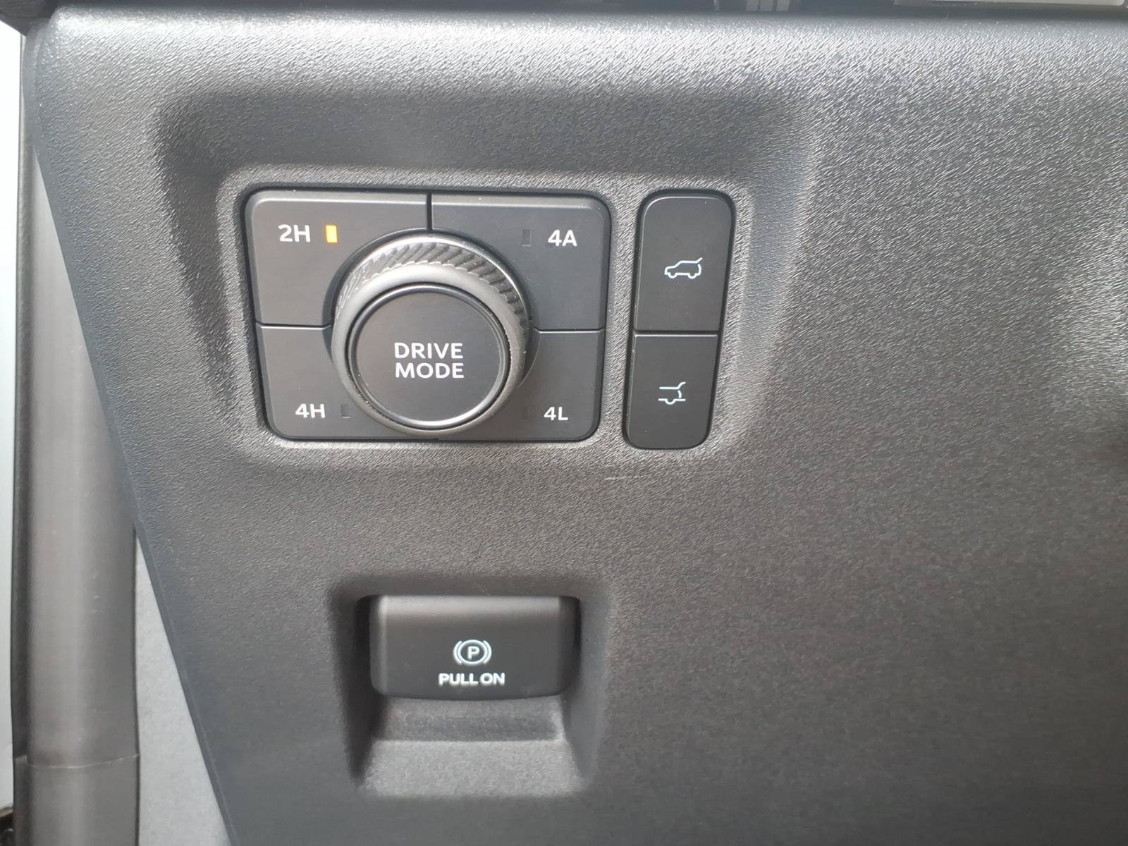 Certified 2025 Ford Expedition Platinum AWD/4WD image 15