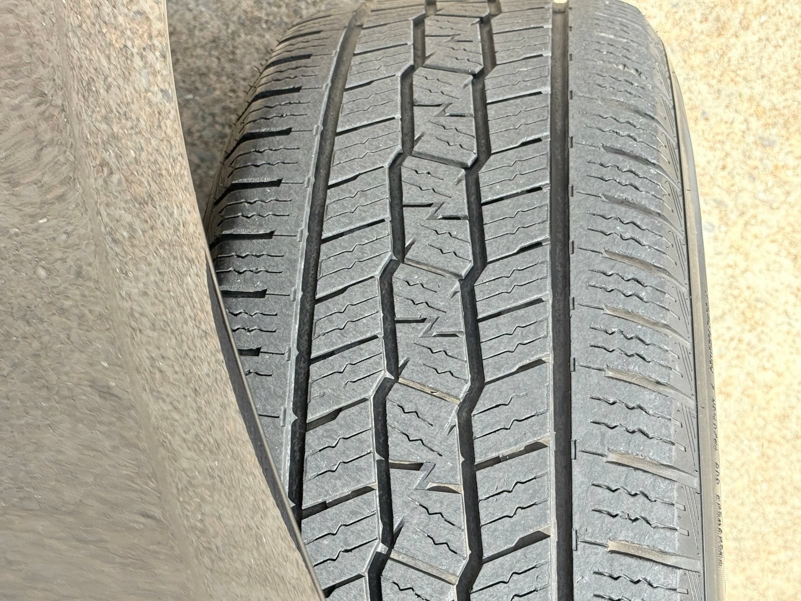Certified 2024 Ford Edge Titanium AWD/4WD image 9