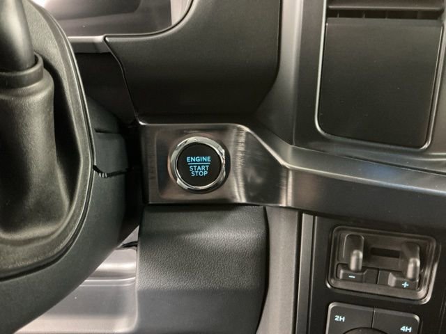 Certified 2025 Ford F350 Lariat w/ Black Appearance Package image 25