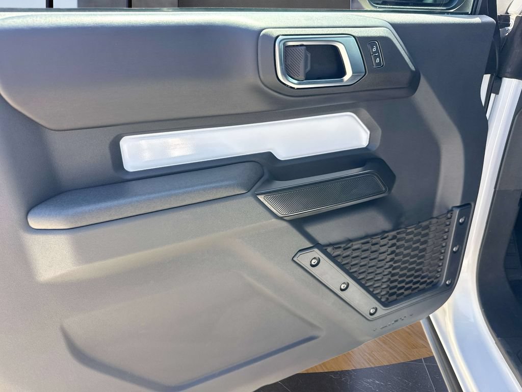 Certified 2025 Ford Bronco Badlands AWD/4WD image 13