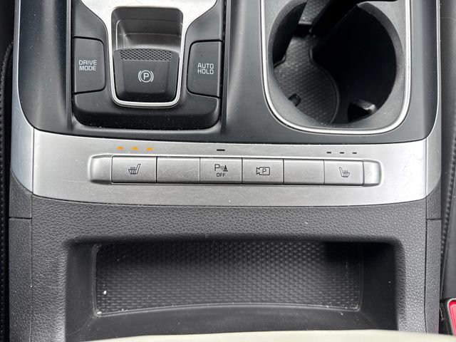 Used 2022 Kia Carnival LX FWD image 32