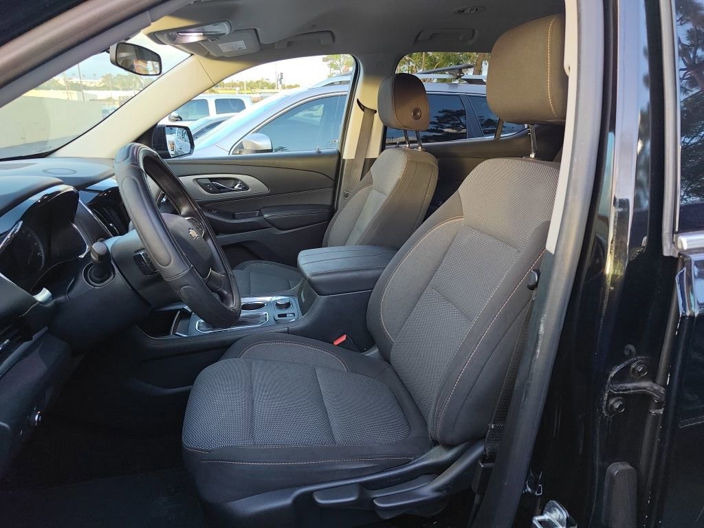 Used 2020 Chevrolet Traverse LS image 11