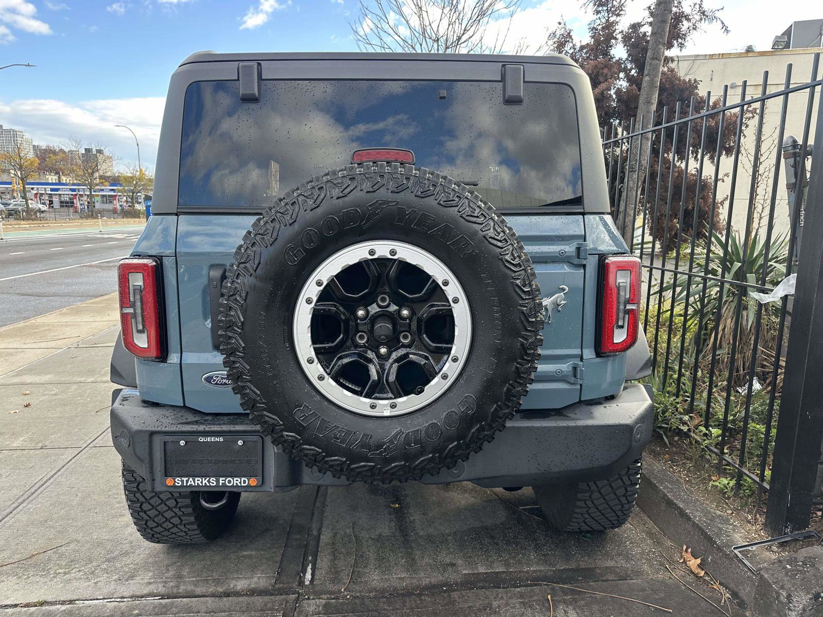 Certified 2022 Ford Bronco Big Bend w/ Sasquatch Package image 4