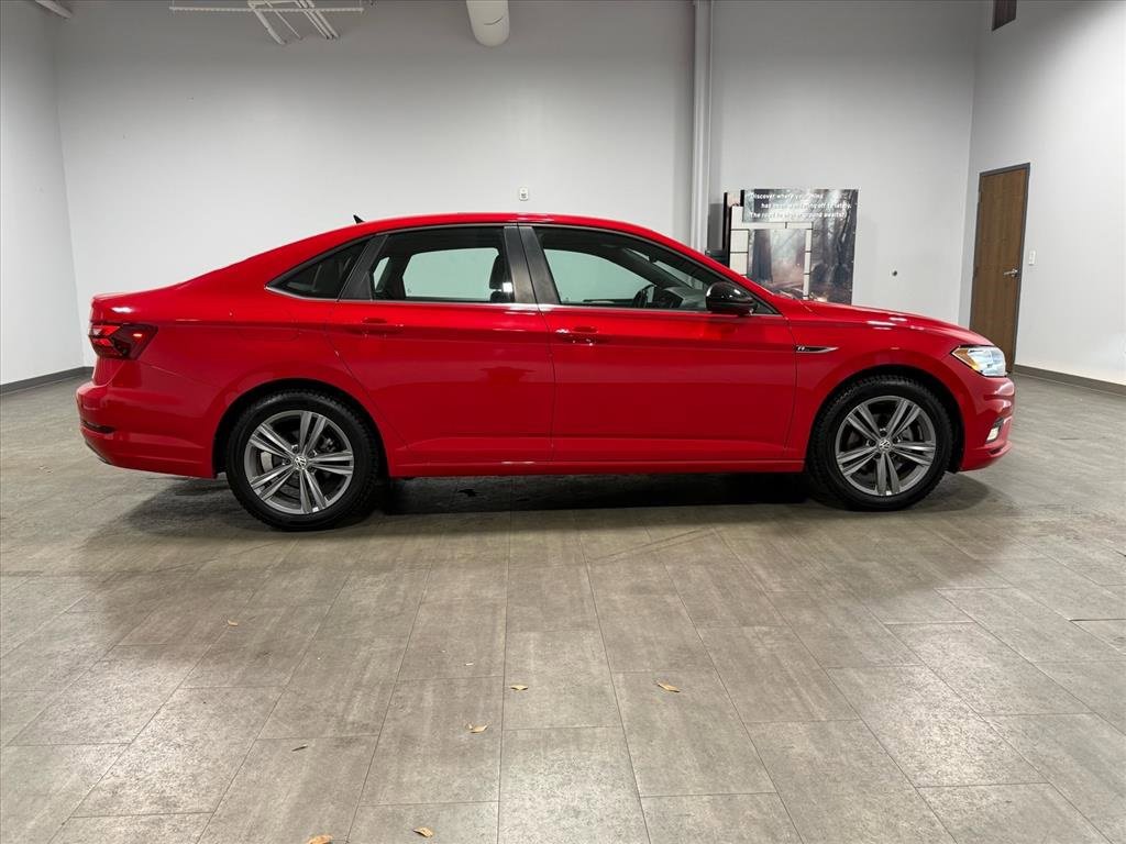Used 2020 Volkswagen Jetta R-Line w/ R-Line Cold Weather Package image 3