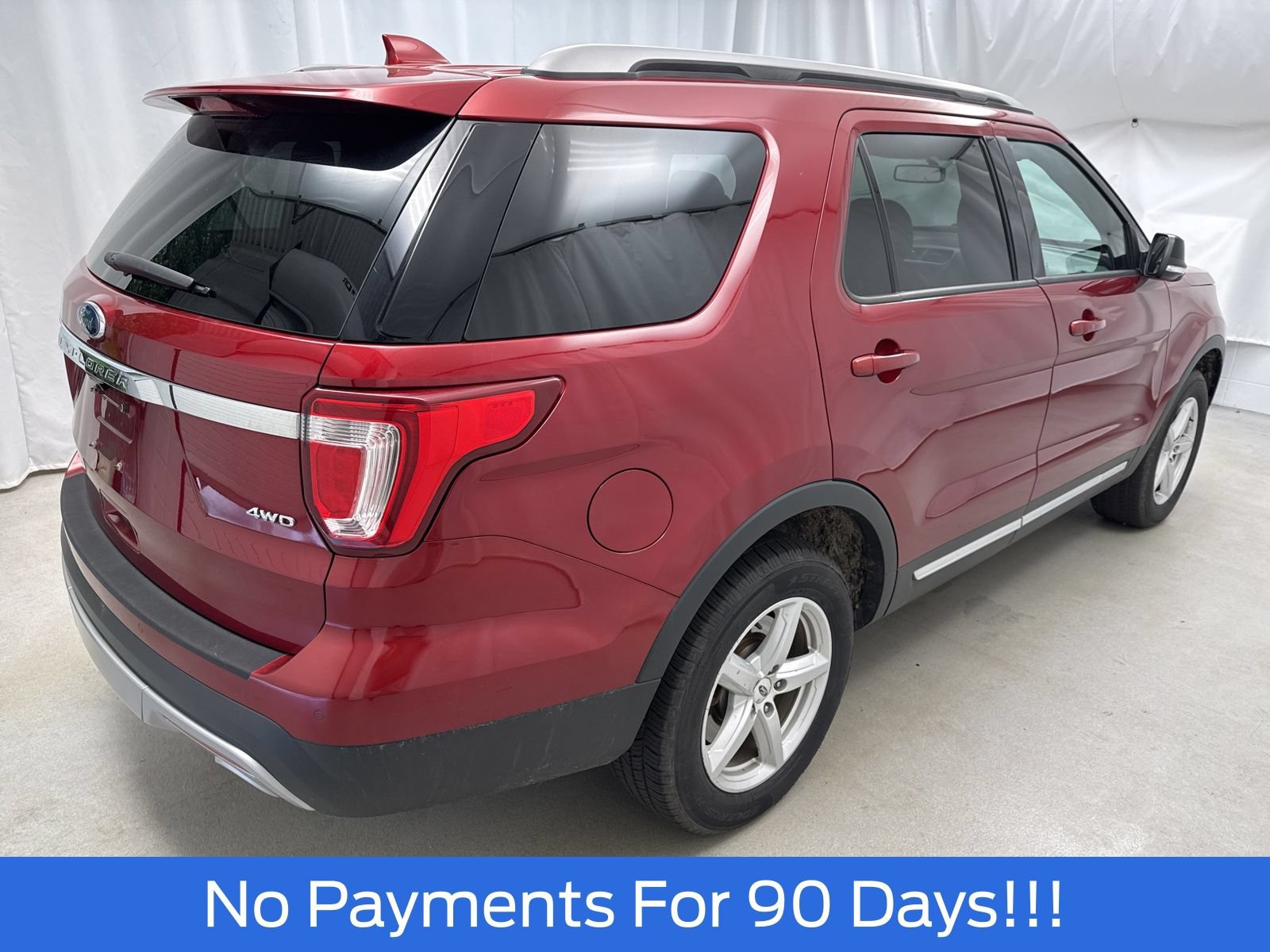 Certified 2017 Ford Explorer XLT w/ Equipment Group 202A AWD/4WD image 3
