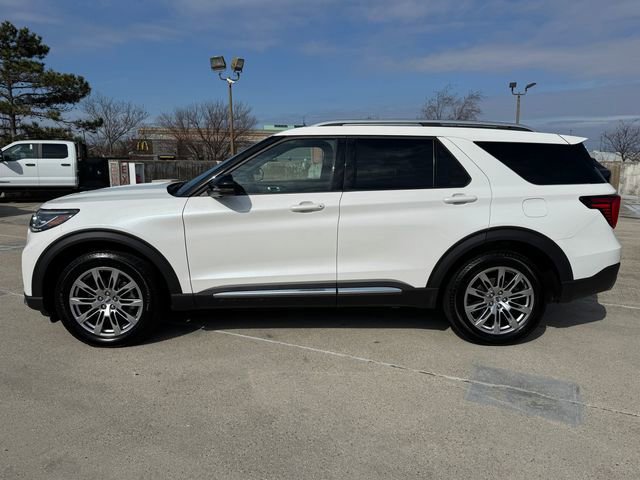 Certified 2025 Ford Explorer Platinum image 2