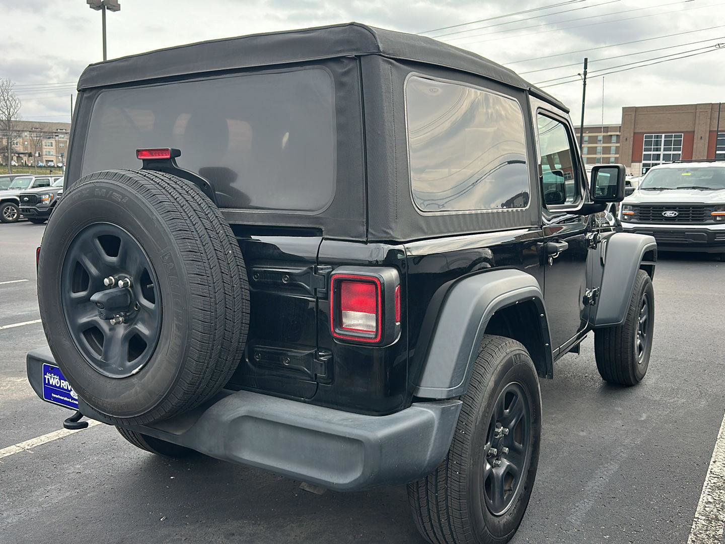 Used 2023 Jeep Wrangler Sport image 2