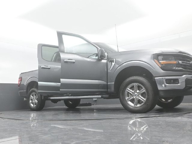Certified 2025 Ford F150 XLT w/ Equipment Group 301A Standard AWD/4WD image 30