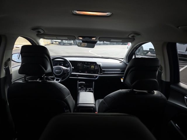 Used 2025 Kia Sportage EX image 14