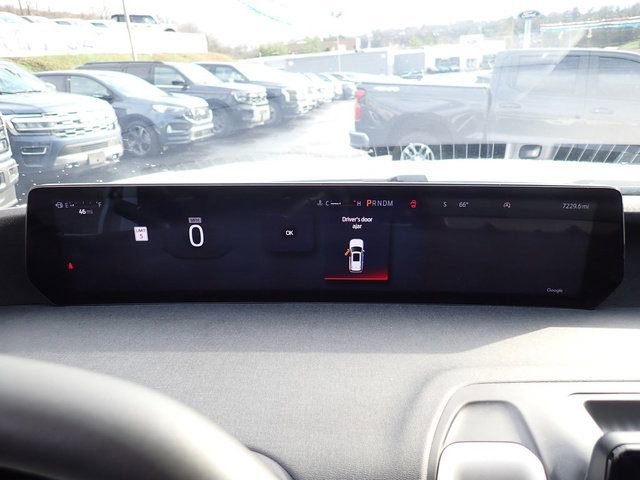 Certified 2025 Ford Expedition Active image 29