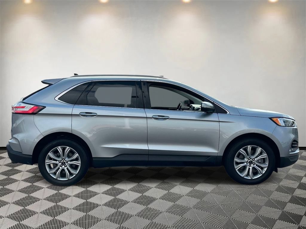 Certified 2024 Ford Edge Titanium w/ Equipment Group 301A AWD/4WD image 2