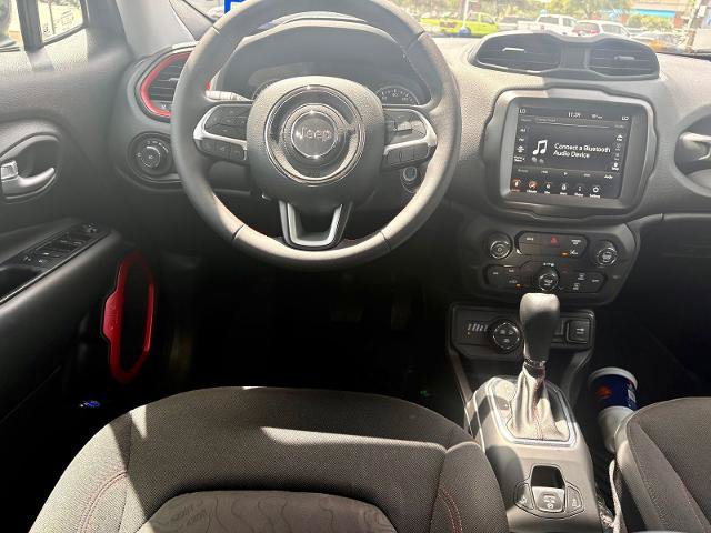 Used 2023 Jeep Renegade Trailhawk AWD/4WD image 10