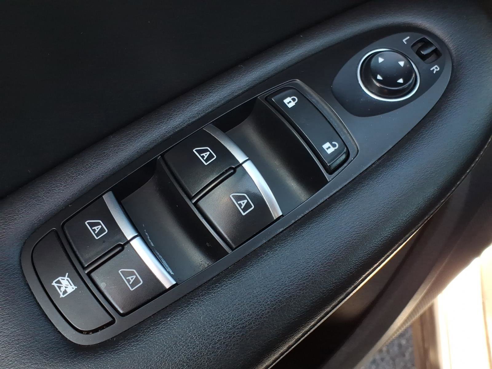 Used 2020 INFINITI QX50 Essential image 10