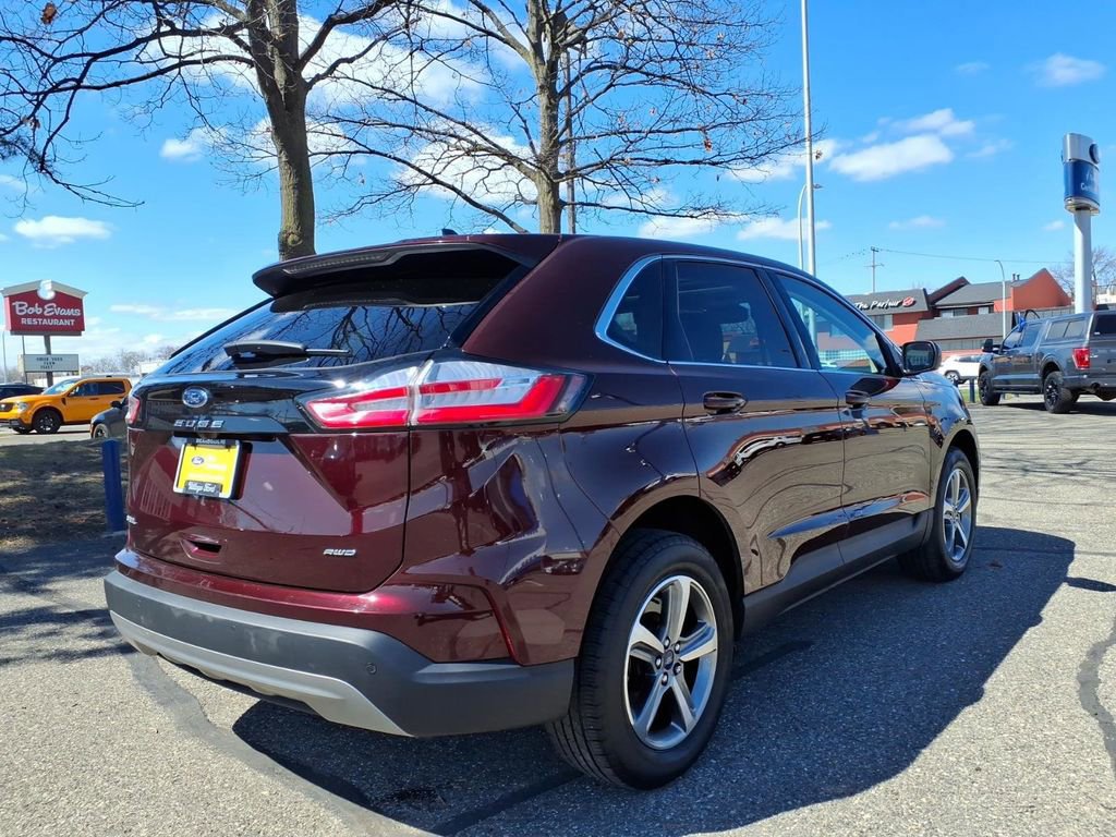 Certified 2023 Ford Edge SEL w/ Convenience Package AWD/4WD image 2