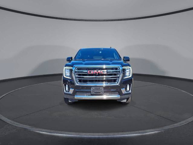 Used 2024 GMC Yukon XL SLT w/ SLT Luxury Package AWD/4WD image 3