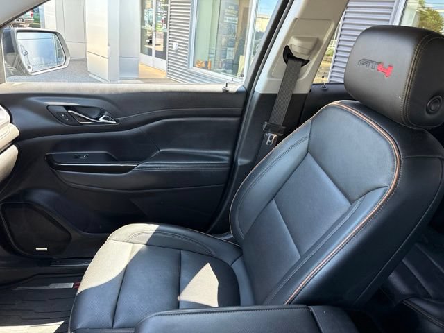 Used 2022 GMC Acadia AT4 w/ Preferred Package AWD/4WD image 26