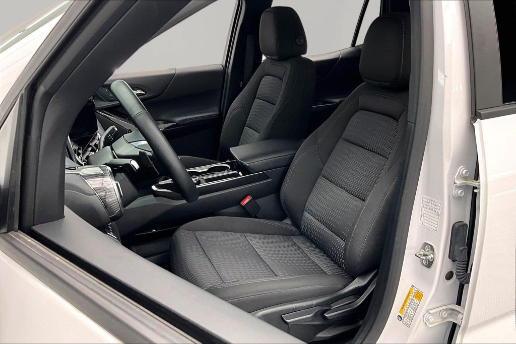 Used 2026 Chevrolet Equinox LT AWD/4WD image 25