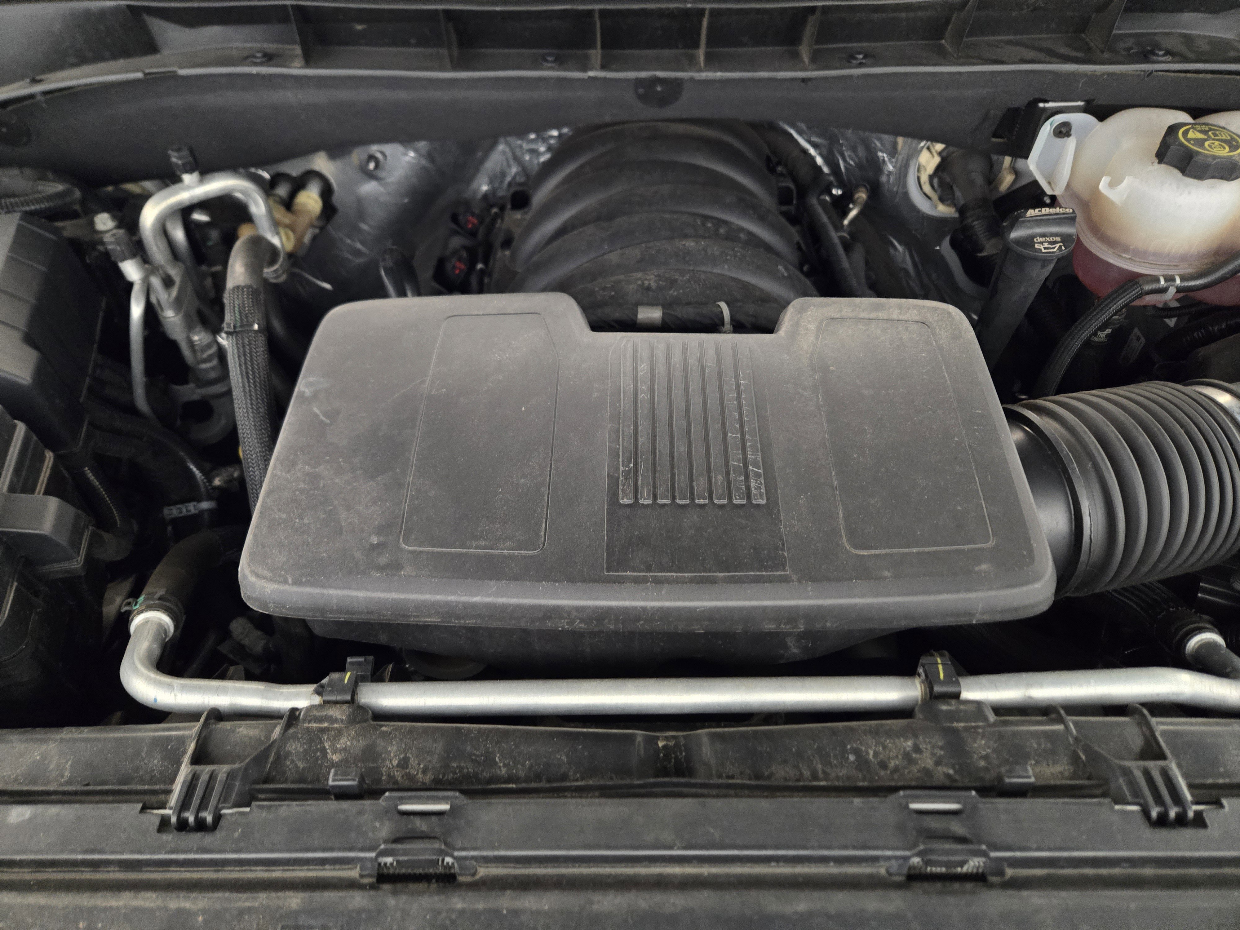 Used 2023 GMC Yukon XL Denali w/ Advanced Technology Package image 32