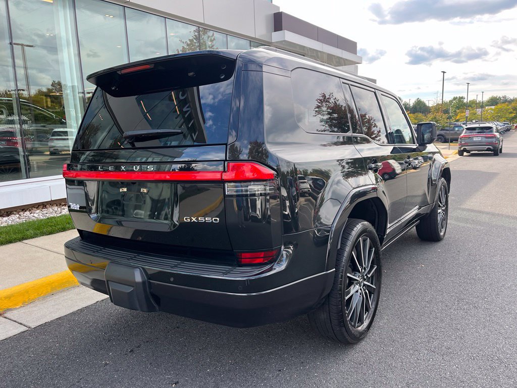 Used 2024 Lexus GX 550 w/ Accessory Package (Z1) AWD/4WD image 9