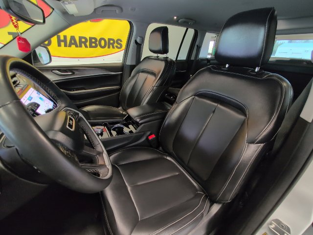 Used 2023 Jeep Grand Cherokee Limited AWD/4WD image 12