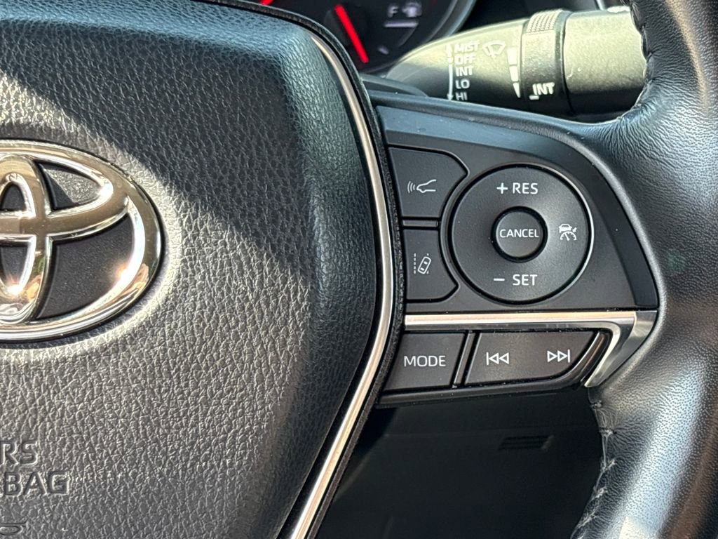 Used 2018 Toyota Camry XSE image 20